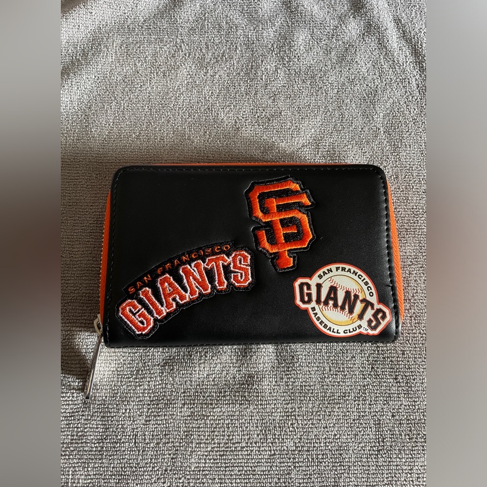 San Francisco Giants Loungefly Wallet  (USED)